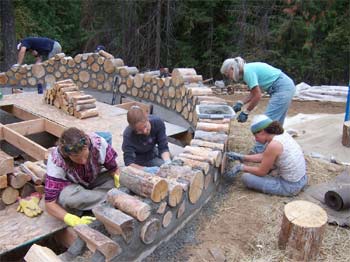 Wände aus Holz und Lehm