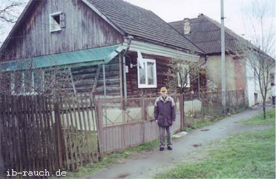 altes Holzhaus in Transkarpatien