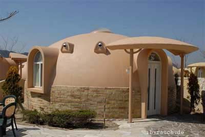 Dome house from Uzhgorod - https://samostroy.hol.es/wp-content/uploads/stat_1/saleks_com_ua_1_03.jpg