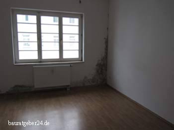 Poor ventilation leads to an increase in moisture on the outer wall and to mold.