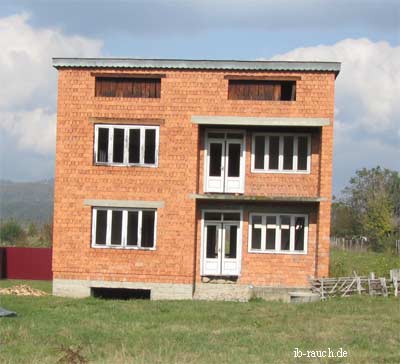 Massivhaus aus Ziegel und Beton