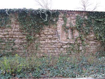 Steinmauer am Schloss in Merseburg